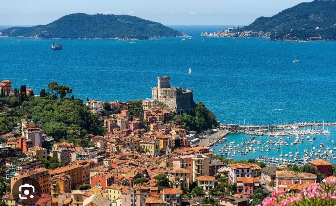 Loma Apartment Santo Stefano di Magra Dış mekan fotoğraf